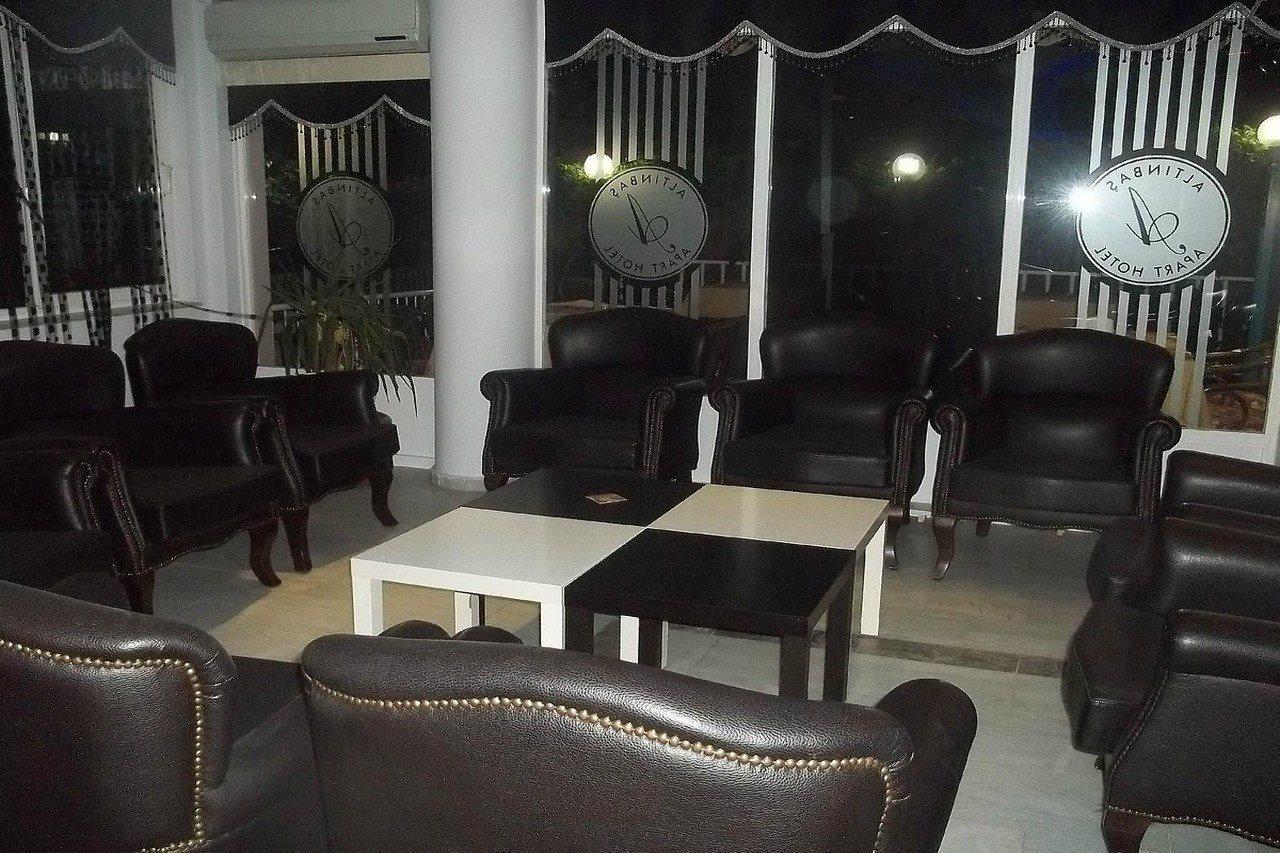 Altinbas Apart Hotel Kusadasi Exterior photo