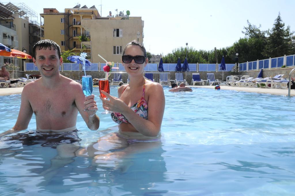 Altinbas Apart Hotel Kusadasi Room photo