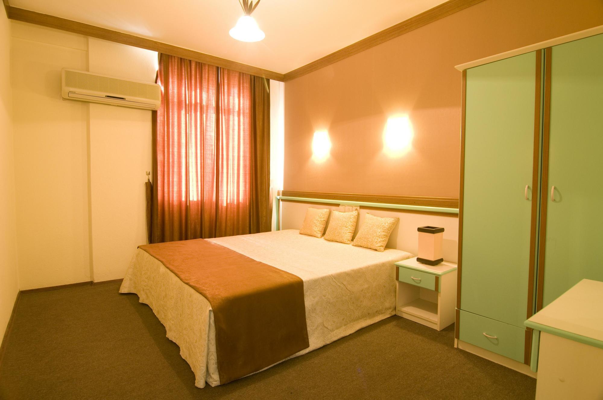 Altinbas Apart Hotel Kusadasi Exterior photo